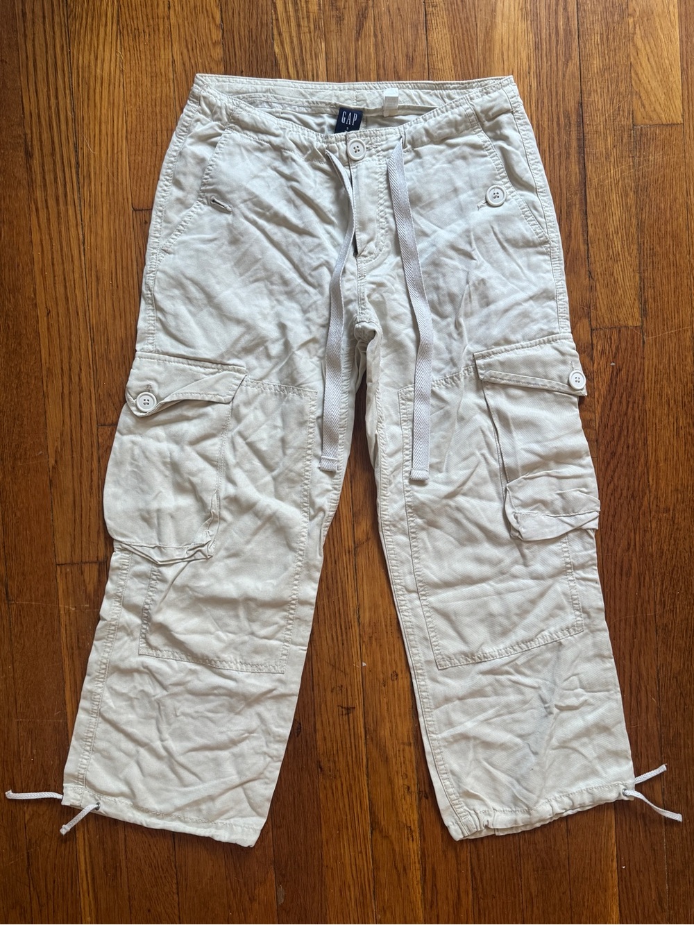 GAP Men's Off-White Cargo Pants with Drawstring